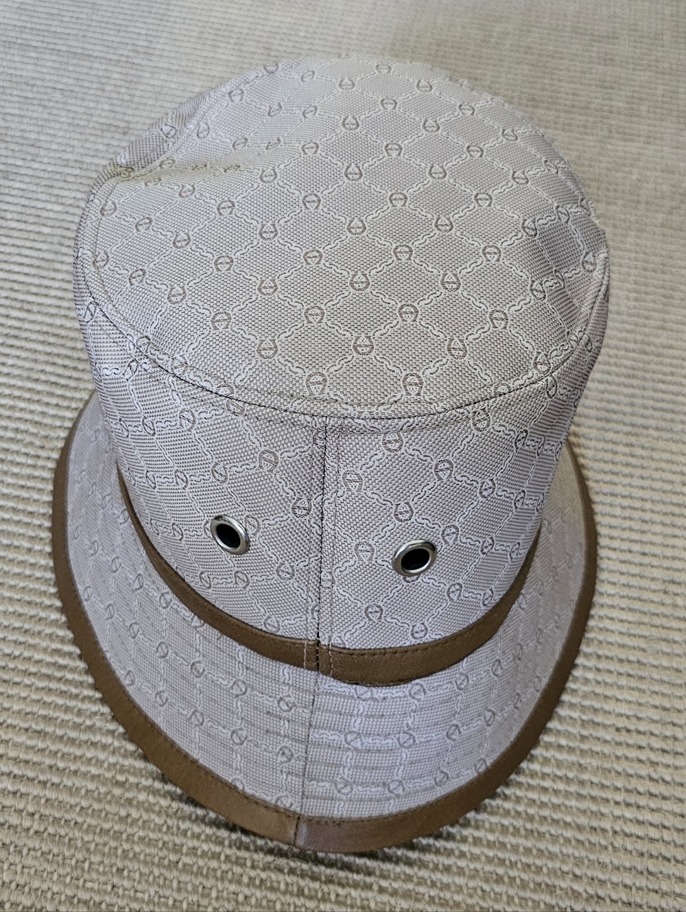 Etienne Aigner NWT Beige Patterned Bucket Hat with Brown Trim - Men's Size L/XL - Picture 5 of 11